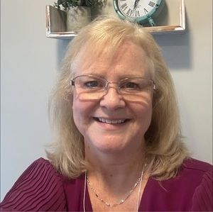 Meet your Posher, Becky